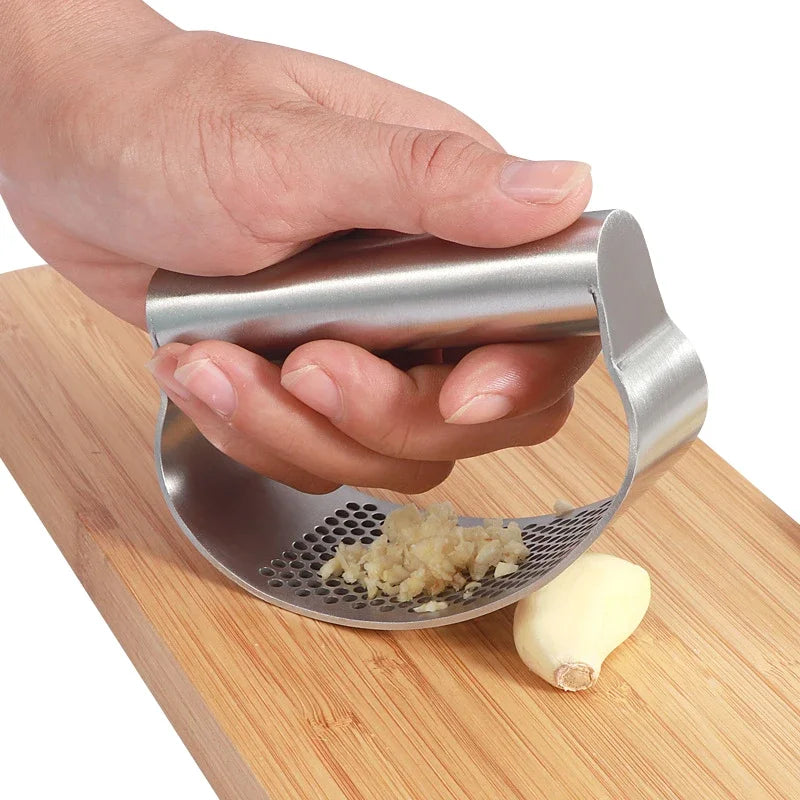 Upgraded Stainless Steel Garlic Press – Manual Garlic & Ginger Squeezer with Ergonomic Handle