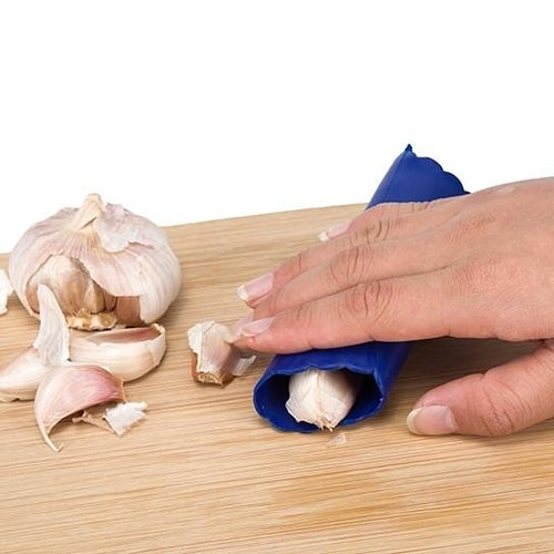 Stainless Steel Garlic Press PRO | Industrial‑Grade Crusher with Peeler & Cleaning Brush
